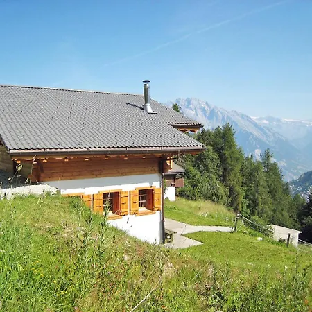 Chalet Lustycru Chalet *