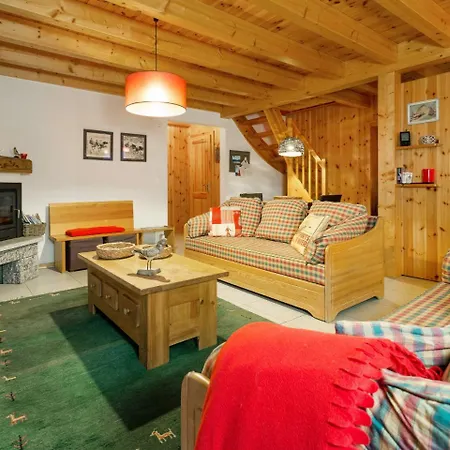 Chalet Lustycru Chalet *